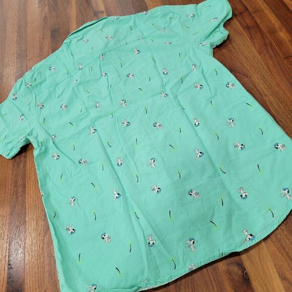 Peanuts Pirate Snoopy Button Front Shirt Size Large - Picture 2 of 7